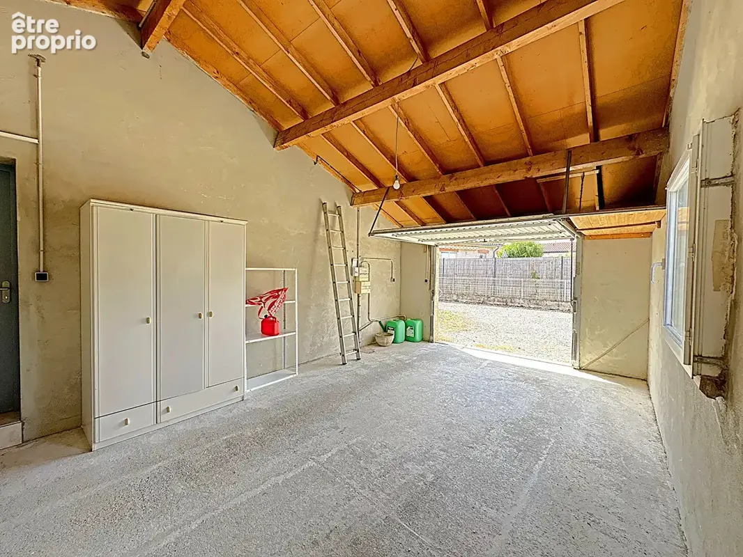 LAGARDELLE-SUR-LEZE - Agréable MAISON T4 de Plain-Pied, avec Véranda, Garage et Jardin au calme - photo 12
