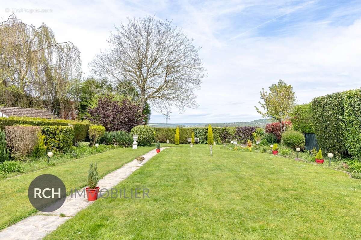 Maison à VILLIERS-SAINT-FREDERIC