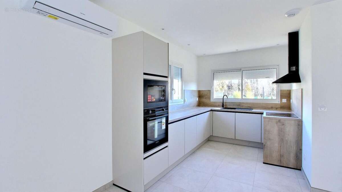 Maison à SAINT-ANTONIN-DU-VAR