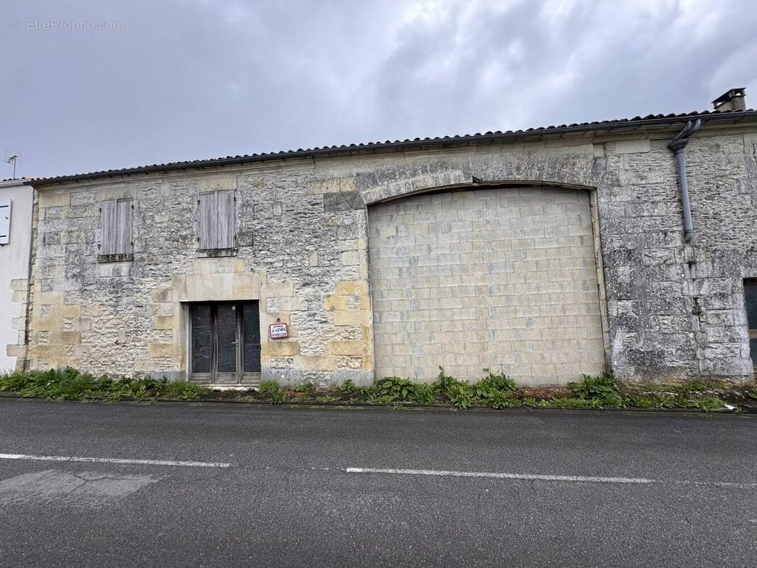 Maison à CHANIERS
