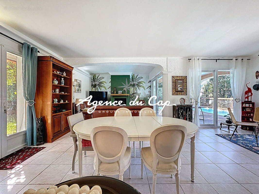 Saint raphael valescure les golfs villa 5 pieces piscine - photo 6