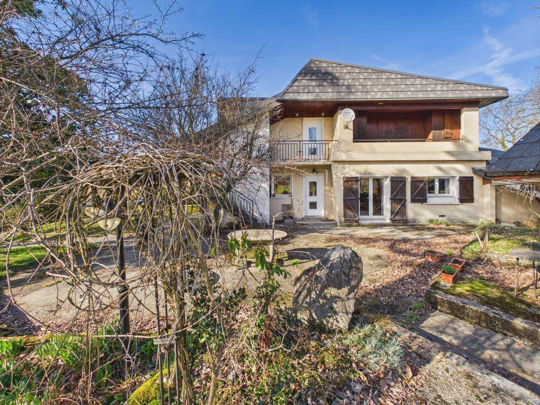 Appartement à SAINTE-HELENE-DU-LAC
