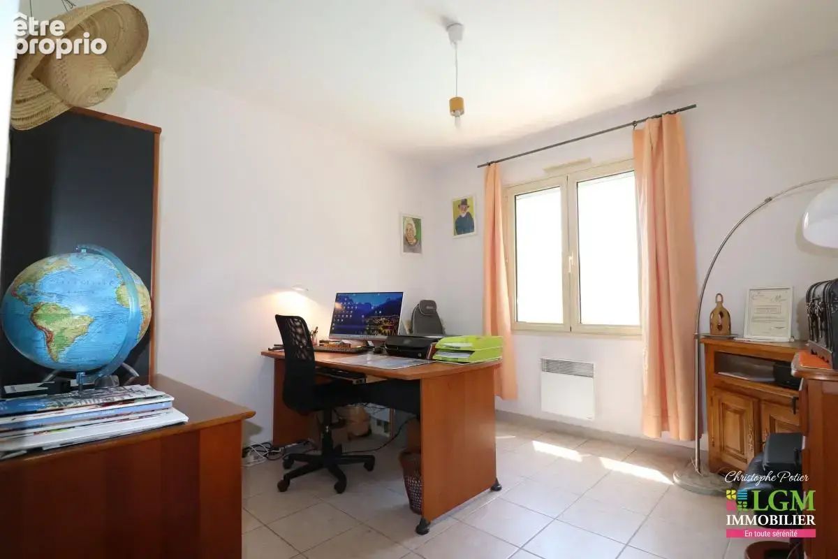 AUBIGNAN (84) - Le luxe du calme, la douceur de la Provence pour cette maison de 116 m² - photo 15