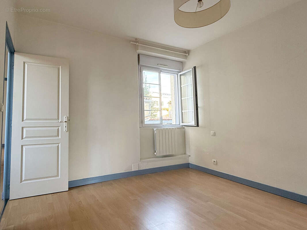 Hyper Centre de La Rochelle - Appartement T3 de 72m² - photo 5