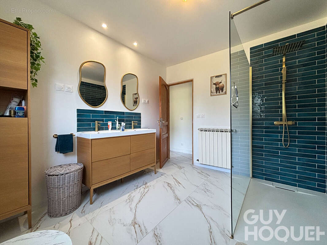 Coup de coeur, volumes, confort, piscine et calme absolu ! - photo 13
