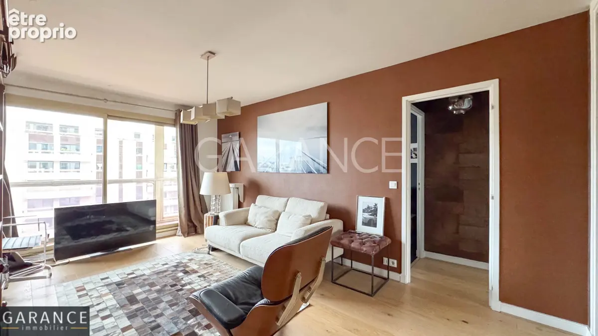 Appartement à PARIS-14E