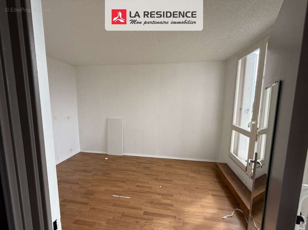 Appartement à SARTROUVILLE