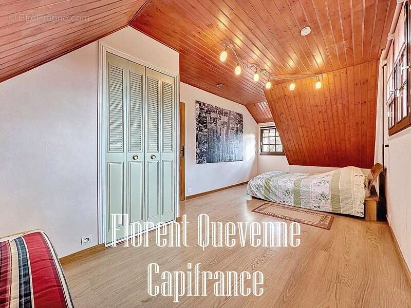 Maison à FEUGUEROLLES-BULLY