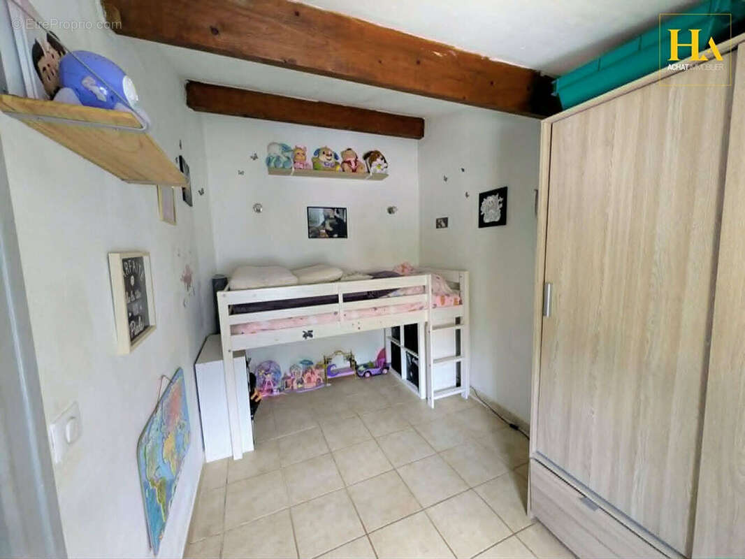 Appartement à AURIBEAU-SUR-SIAGNE