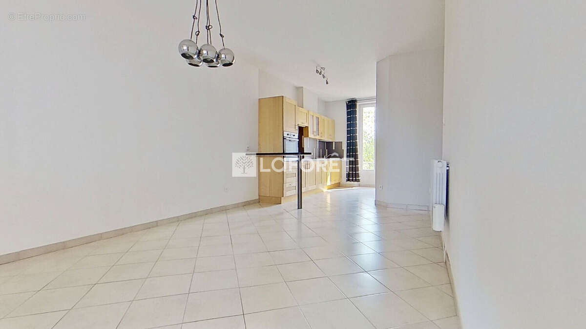 Appartement à LYON-3E