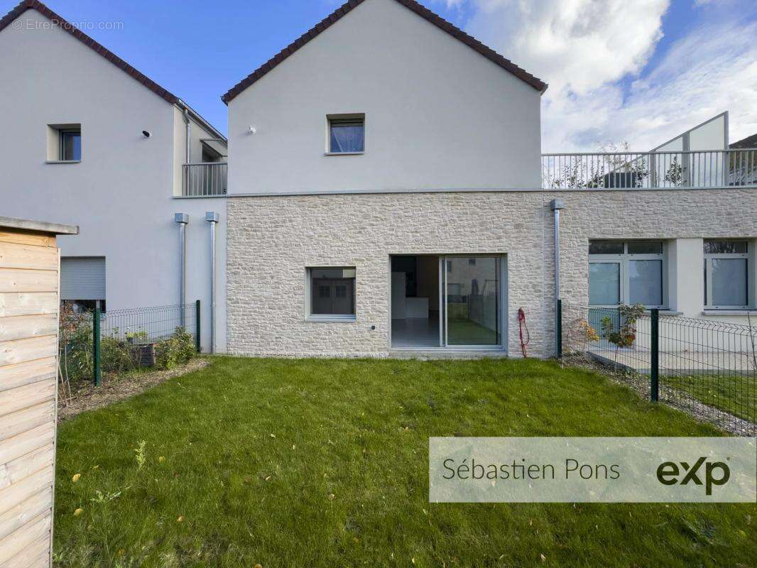 Appartement à CHAVENAY