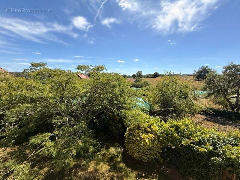 Maison en pierre de 126m², 4 chambres, avec grange 65 000 € - photo 19