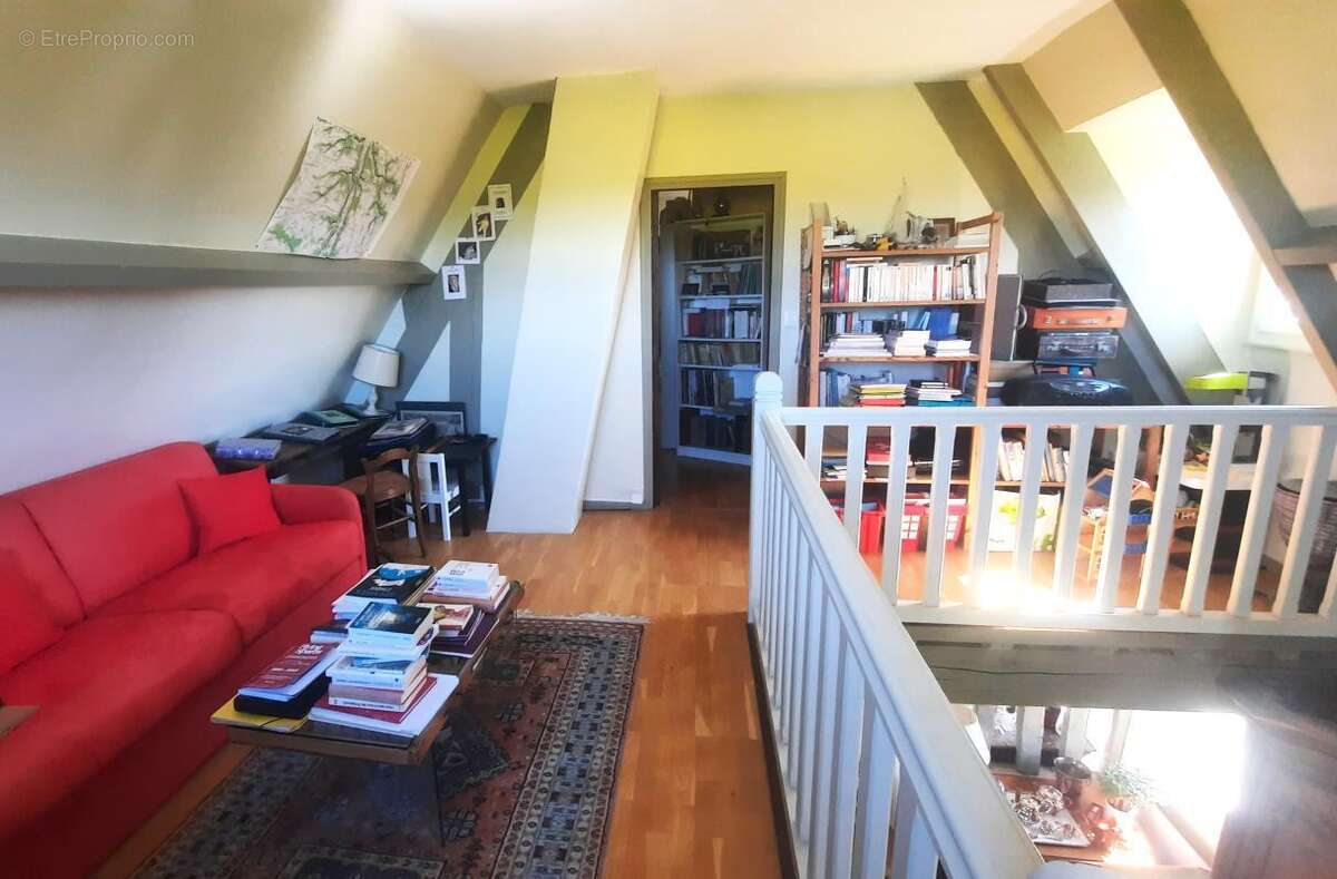 Maison à SAINT-ELOI-DE-FOURQUES