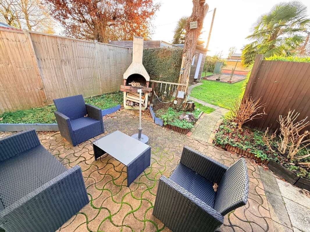 Maison à SAINT-JULIEN-DE-LA-LIEGUE