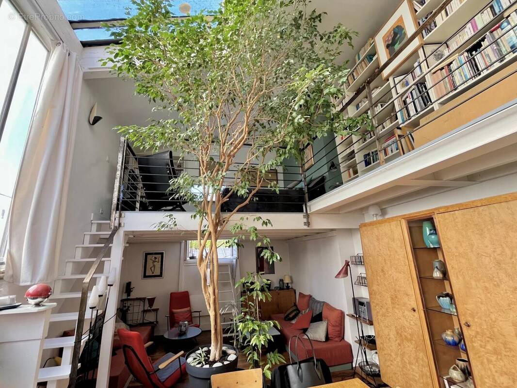 Appartement à PARIS-14E