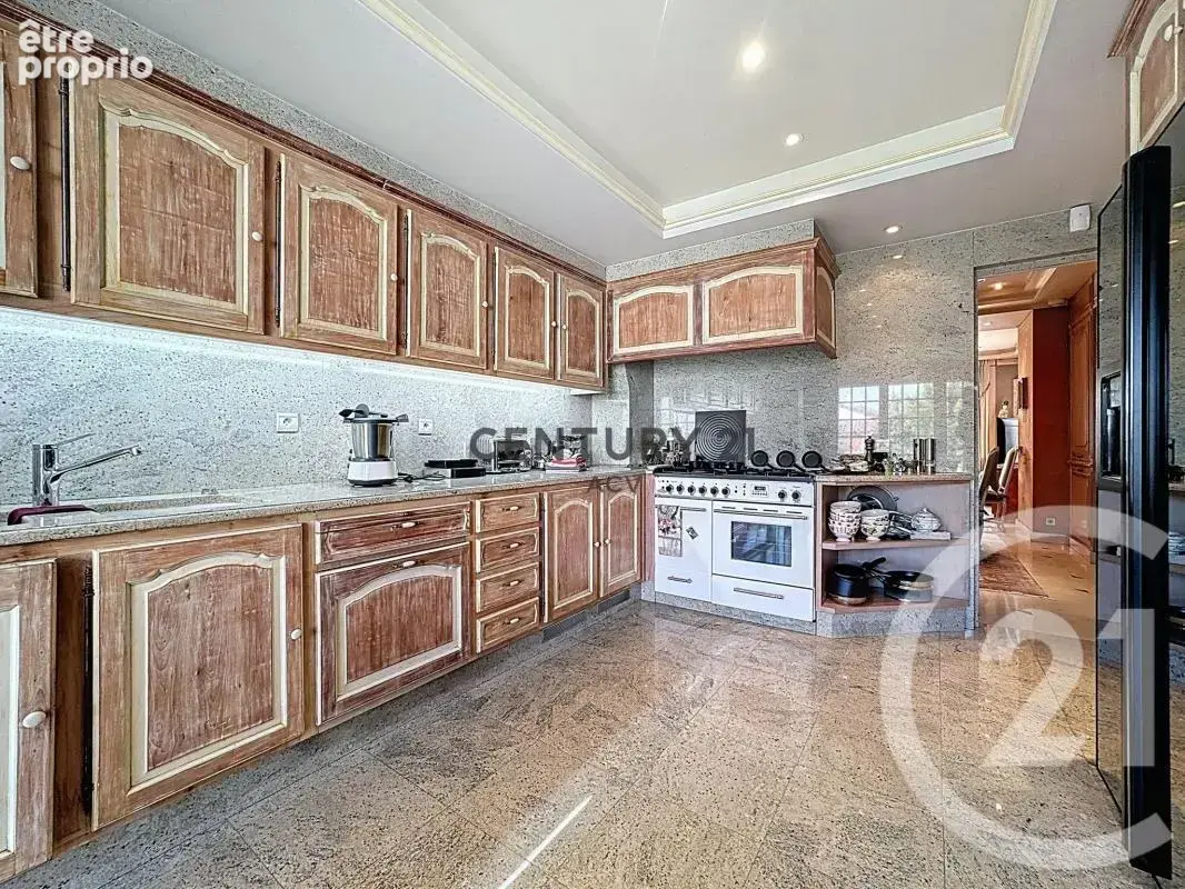 Maison 4 pièces 140 m² à vendre à Maisons-Alfort (94700) - photo 8