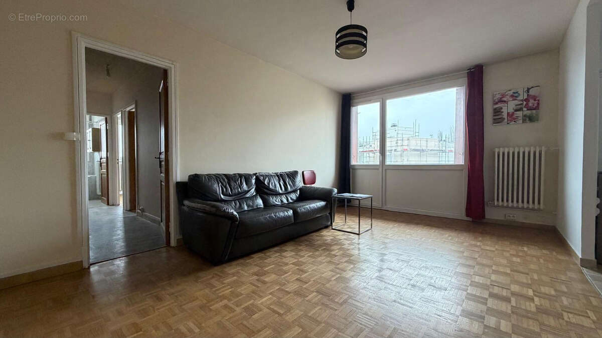 Appartement à LIVRY-GARGAN