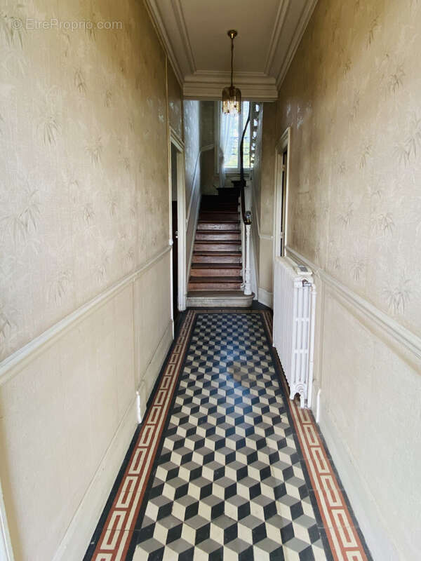 Maison à MONTEREAU-FAULT-YONNE