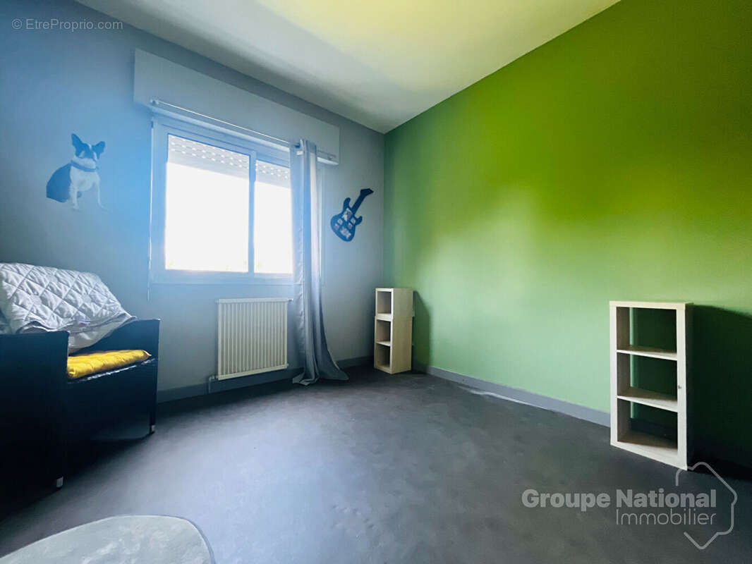Maison 182 m2 -  4 chambres sur 3500m2 de terrain avec piscine - photo 10