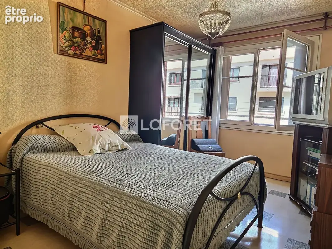 Appartement Toulon 4 pièce(s) 65.85 m2 - photo 5