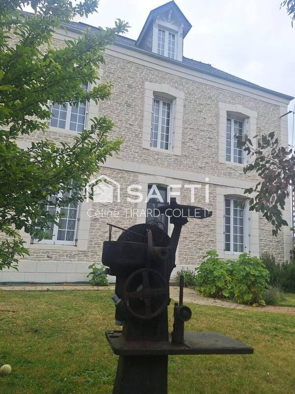 Photo 1 - Maison à GREGES