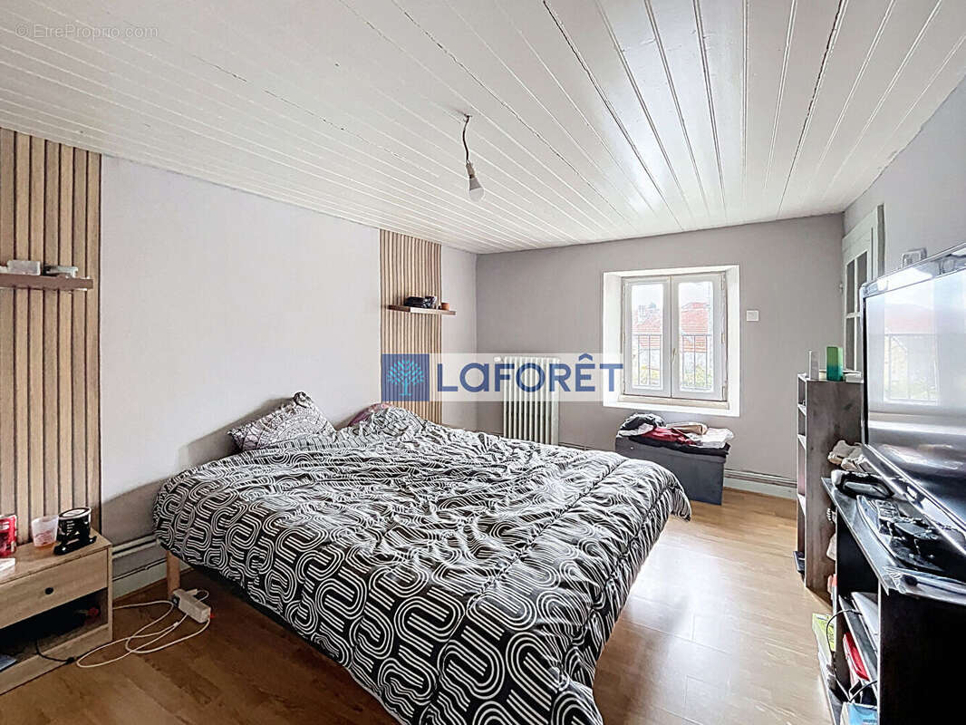 Maison 296 m² à Orges  - photo 9