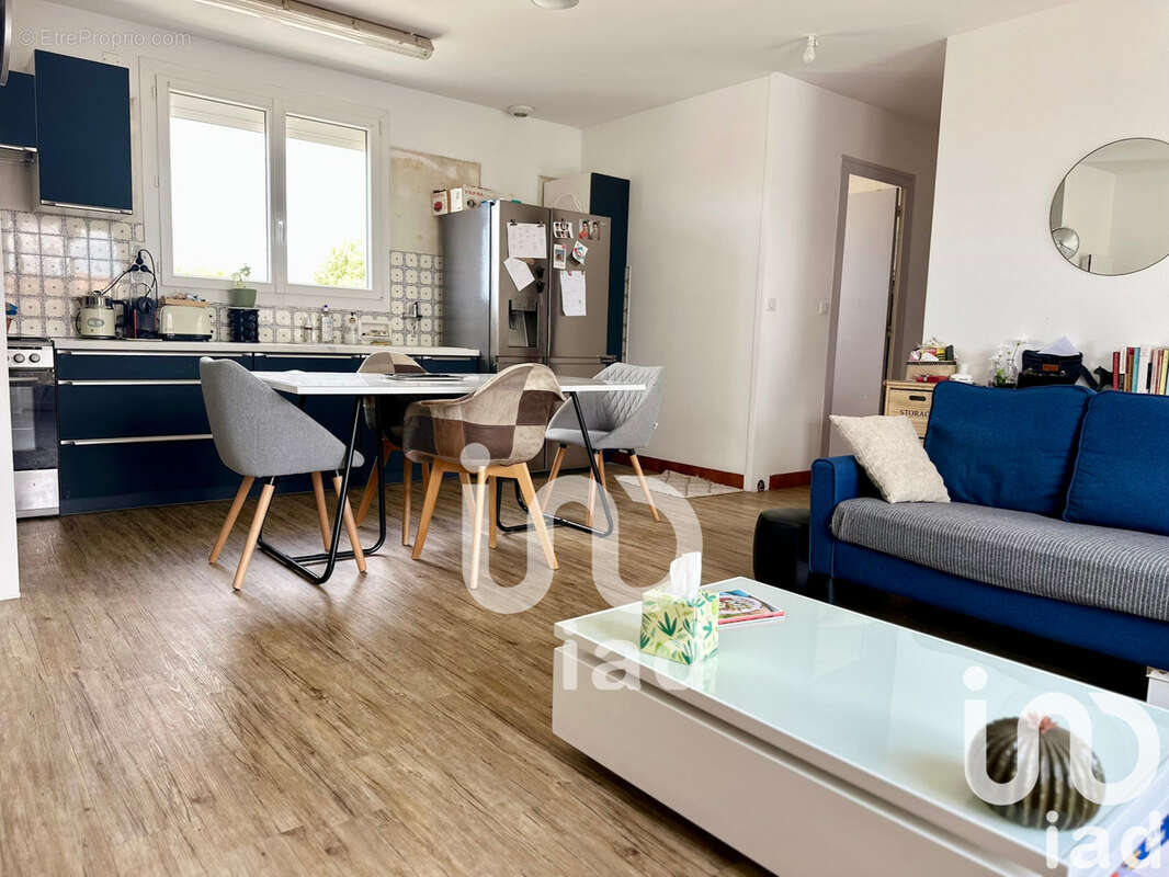 Maison 106 m² à Semussac  - photo 4