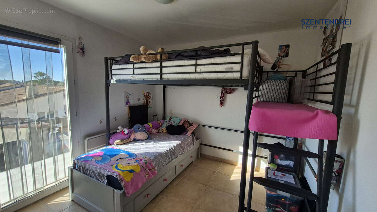 vente villa lunel szentendrei immobilier - Maison à LUNEL