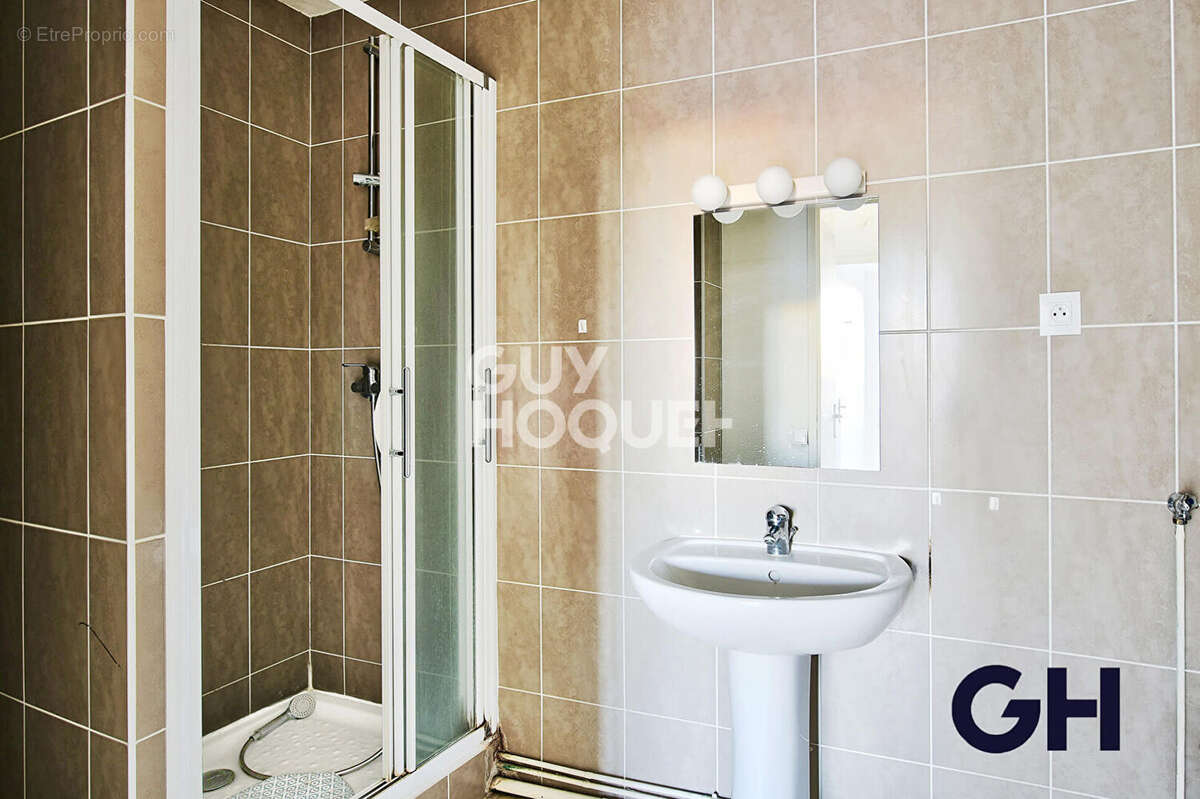 Appartement à SAINTE-FOY-LES-LYON