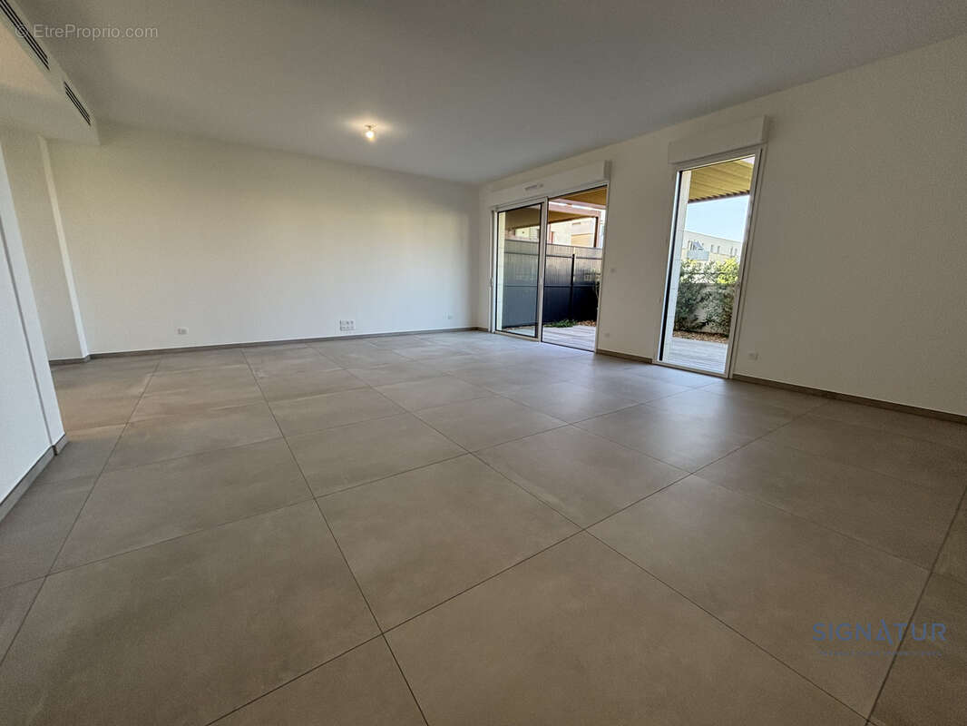 Appartement à CASTRIES