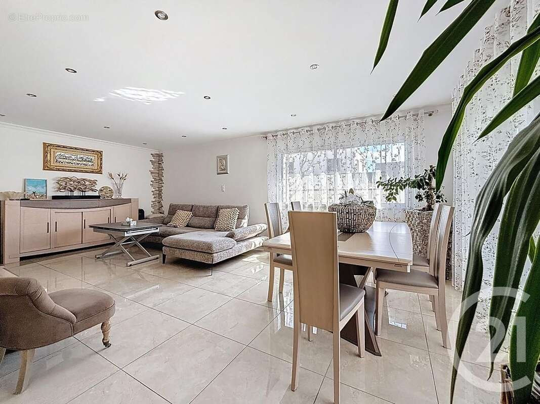 Maison à PERRIGNY-LES-DIJON