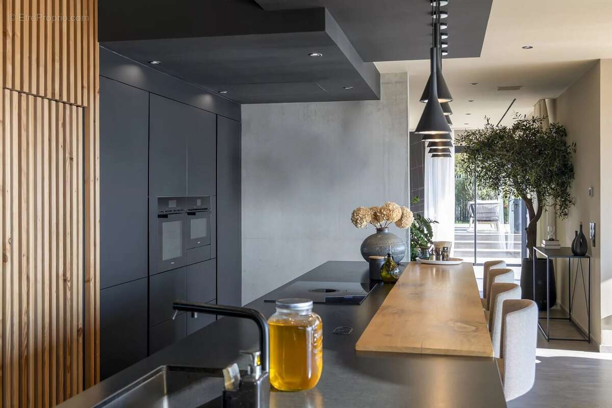 Maison à CARQUEIRANNE