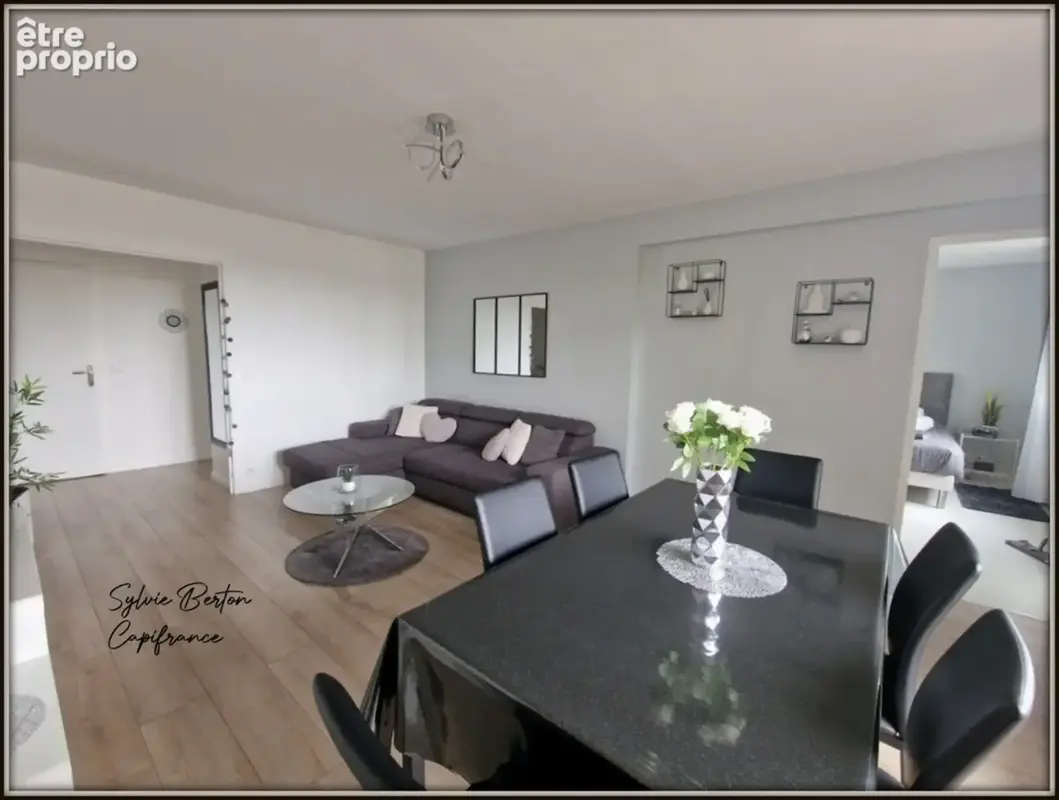 Appartement à vendre 4 pièces LIVRY GARGAN - 84 m2 - Balcon, une cave et deux places de parking - photo 2