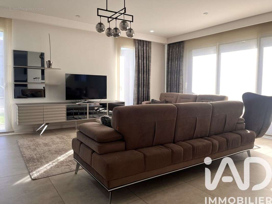 Photo 2 - Maison à TRELAZE