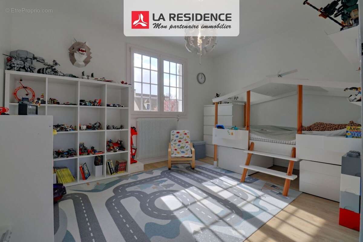 Maison 183 m² à Frepillon  - photo 8