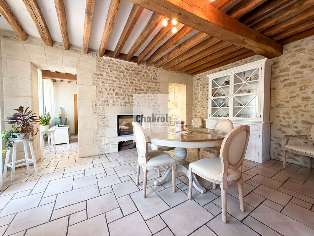 Maison à VERNEUIL-EN-HALATTE