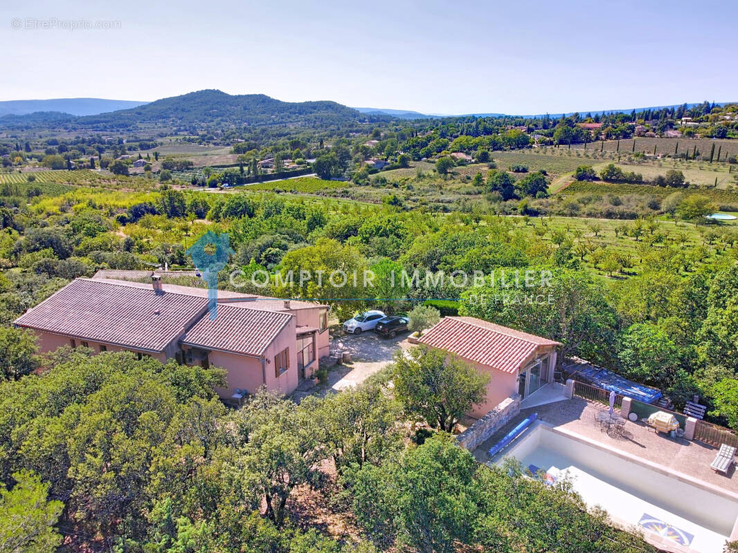 Maison à SAINT-SATURNIN-LES-APT