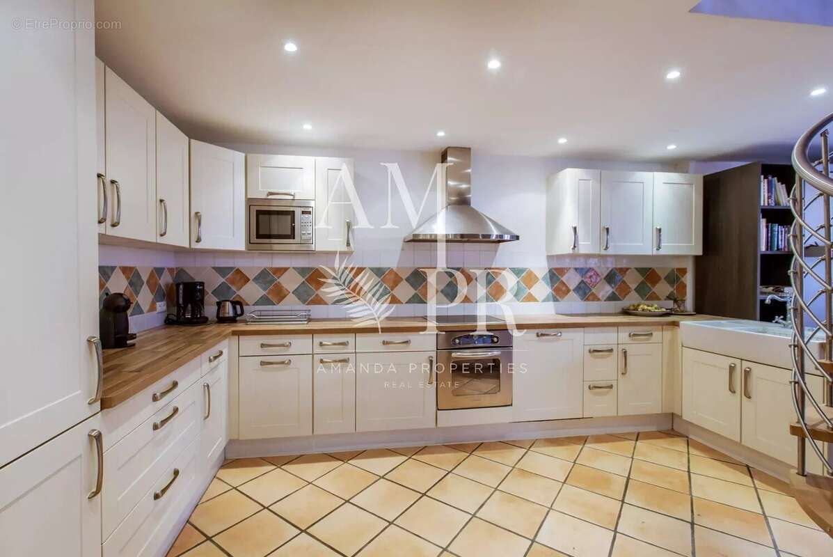 Appartement à VILLEFRANCHE-SUR-MER