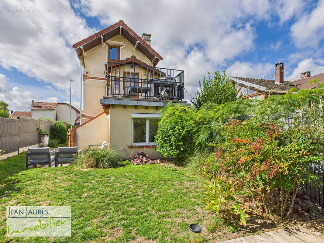 Maison à LES NOES-PRES-TROYES