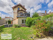 Maison à LES NOES-PRES-TROYES