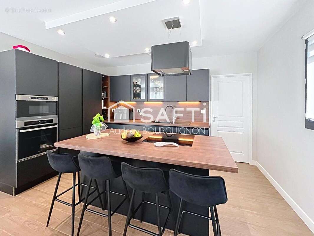 Photo 3 - Maison à MALEMORT-DU-COMTAT