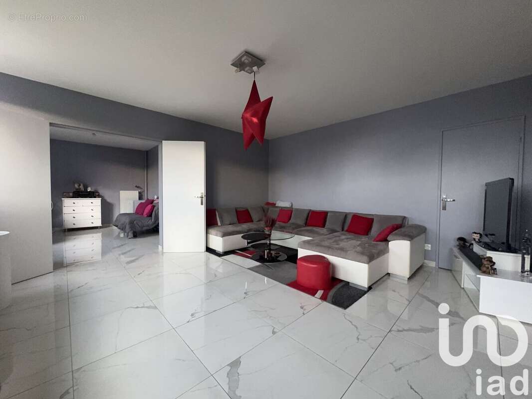 Photo 2 - Appartement à SUCY-EN-BRIE