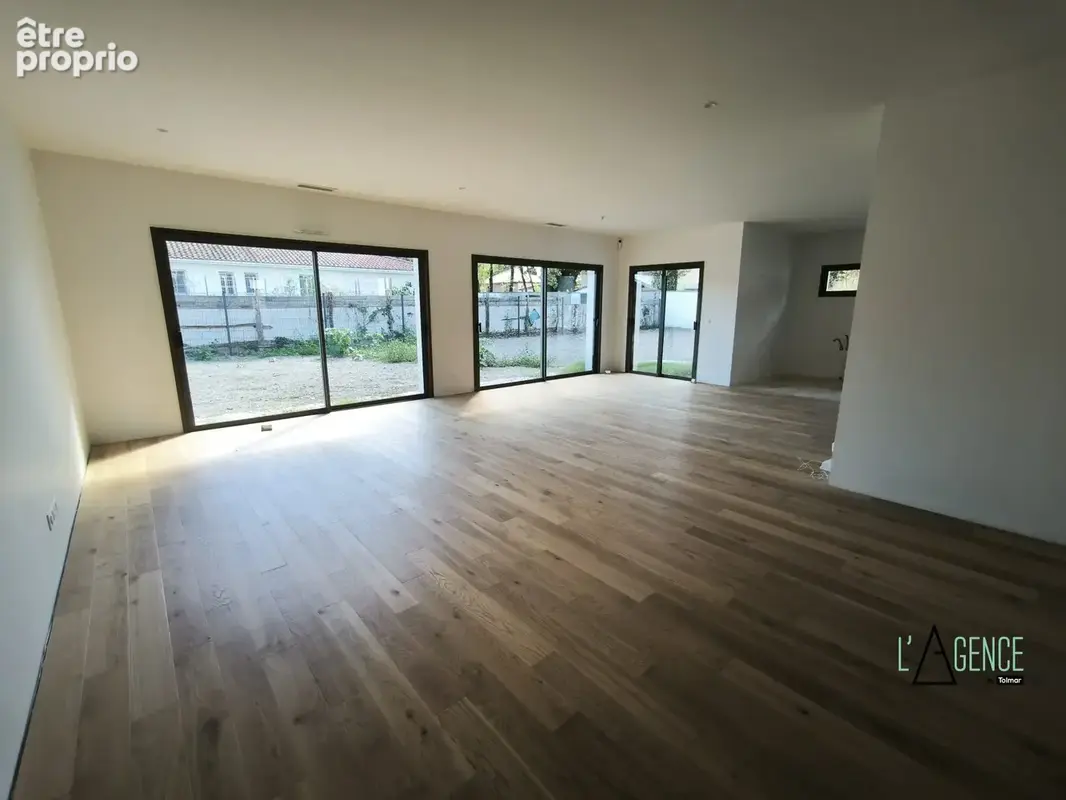 Maison 5 pièces 145 m² à vendre à Merignac (33700) - photo 2