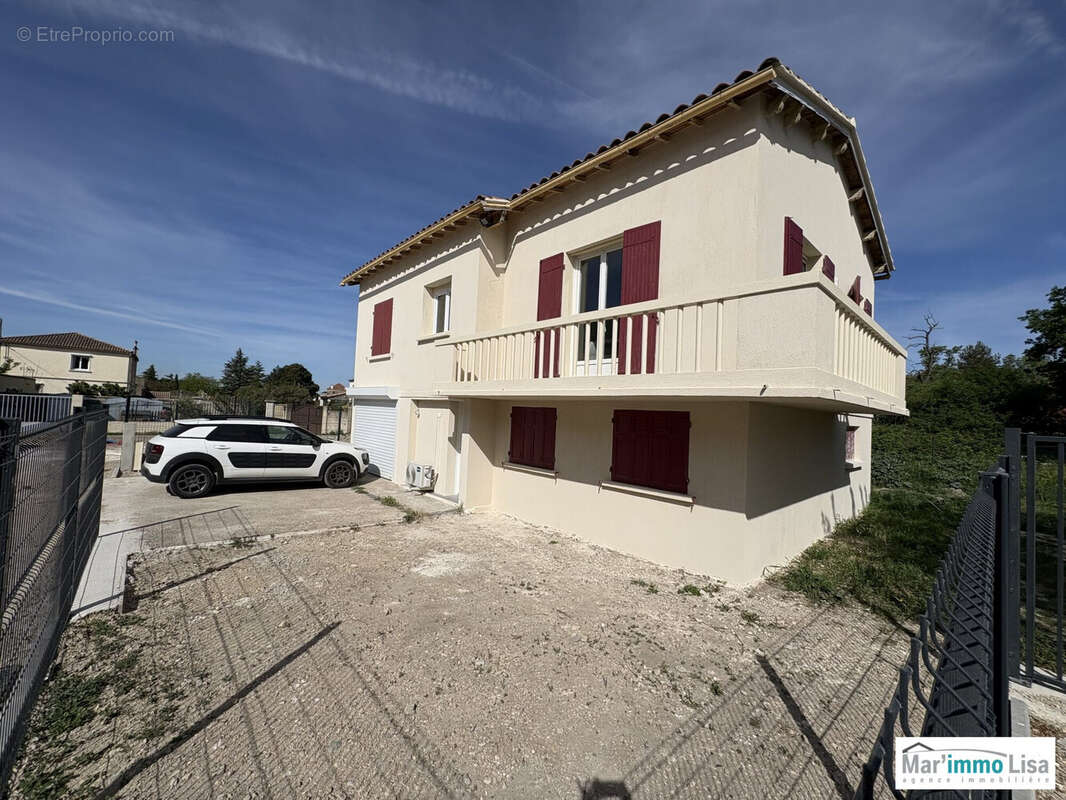 Maison à MALLEMORT