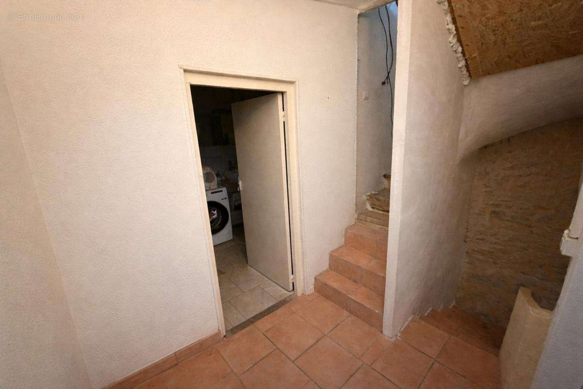 Maison à ESCALES