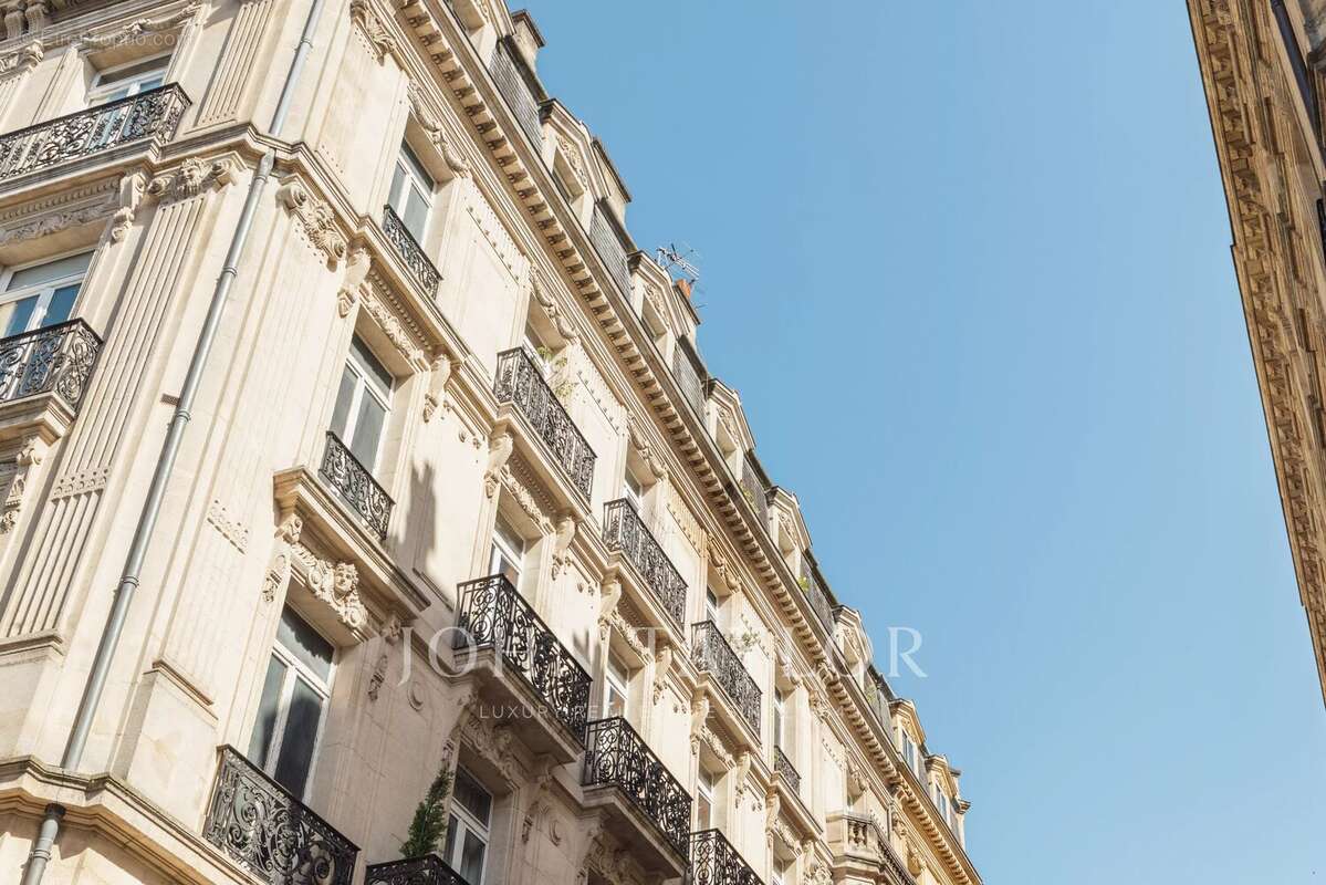 Appartement à BORDEAUX