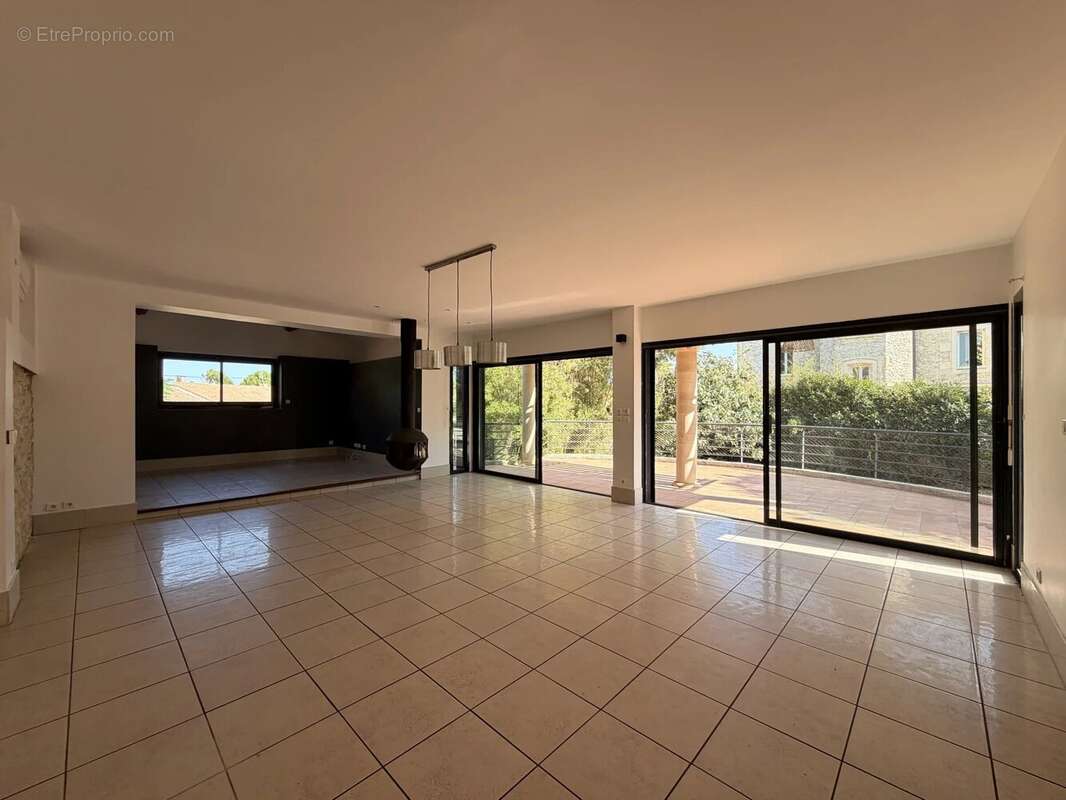 Magnifique maison d’architecte à Cuxac-d’Aude, à seulement 10 minutes de Narbonne ! - photo 3
