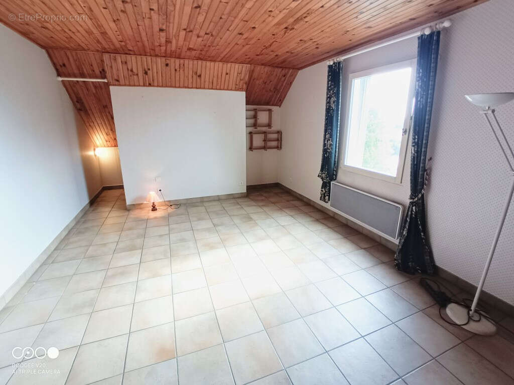 Maison à ARC-LES-GRAY