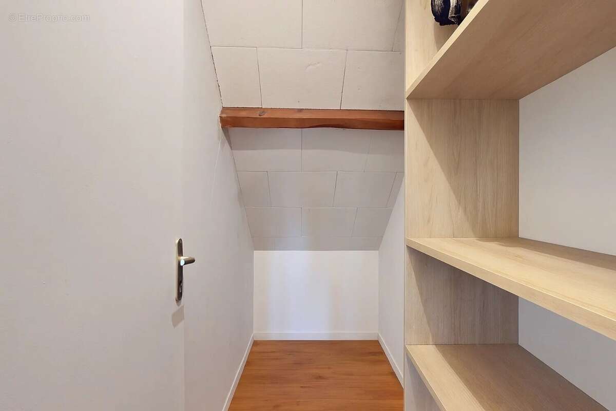 Maison à COUBRON