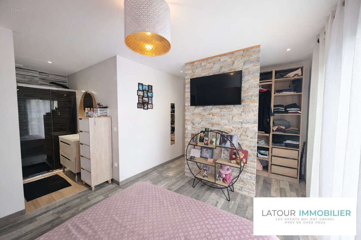 Maison à BOURGOIN-JALLIEU